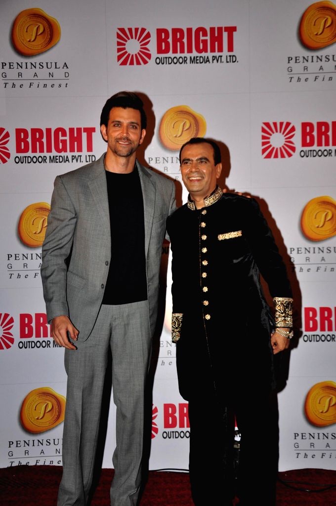 Yogesh Lakhani and Hrithik Roshan on the red carpet at a Bright Outdoor Media evening