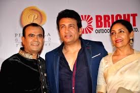 Yogesh Lakhani with guests at a Bright Outdoor Media event in Mumbai